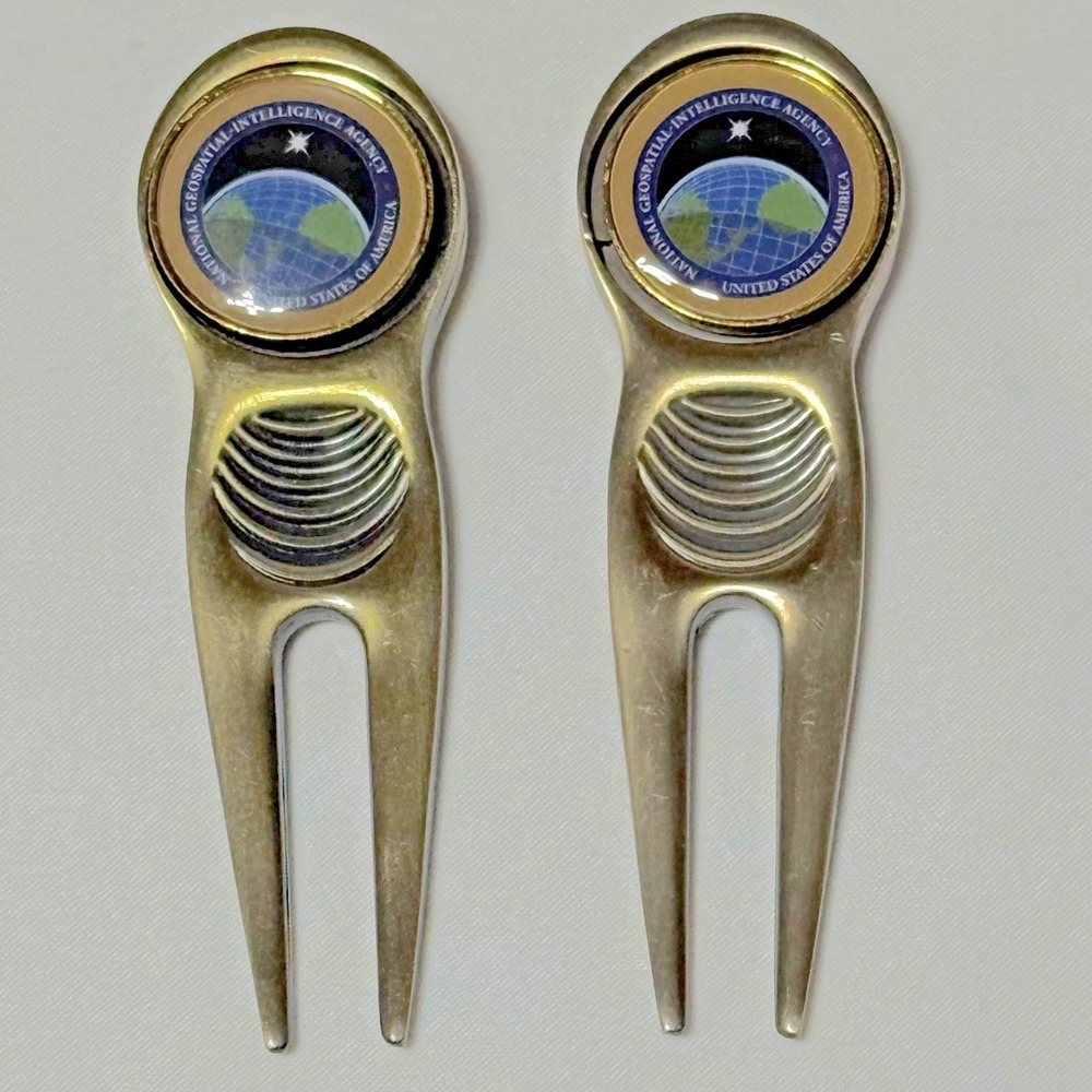 2 Golf Divot Ball‎ Marker Tools Rare National Geospatial Intelligence Agcy (DOD)